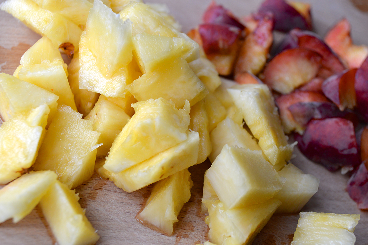 Peeled and roughly chopped peach and pineapple